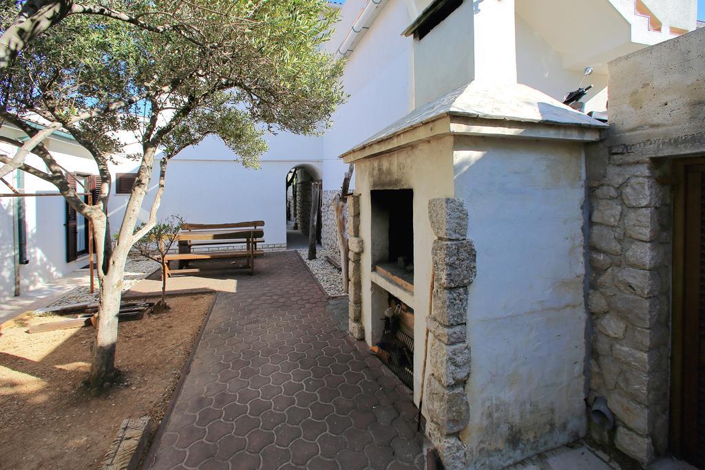 Apartments Andreja Pag Town Exterior foto